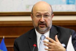 Украина может решить конфликт на Донбассе политическим путем, - Заньер