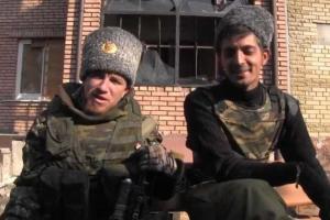 Боевик "Моторола" ищет помощника, обещает хороший соцпакет и высокую зарплату