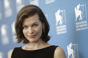 Милла Йовович показала свою шестимесячную дочку