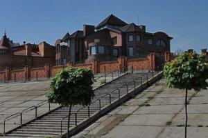 Особняк Януковича на Оболони выставлен на продажу 