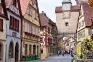 В Харьков продолжают собирать денежные средства для переселенцев