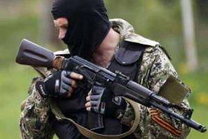 Пьяный боевик открыл огонь в центре Луганска