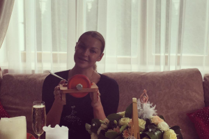 Анастасию Волочкову подписчики обвинили в алкоголизме