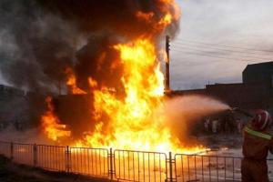 В Николаеве произошло возгорание двух бензовозов, есть пострадавшие