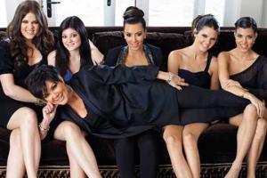 Все женщины семейства Кардашьян появятся вместе на обложке глянца