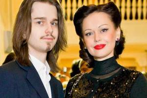 Бывшая супруга Безрукова рассказала о гибели единственного сына