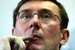 Луценко заявил, что такие как Захарченко, "Гиви" и "Моторола" не могут учавствовать в местных выборах на Донбассе