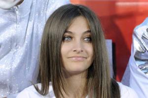 Единственная дочь Майкла Джексона втайне обвенчалась со своим приятелем