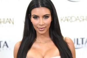 Знаменитая светская львица появилась на обложке Cosmopolitan