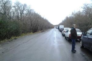 Ситуация на блокпостах на 15 ноября: в сторону Донецка - километровые очереди