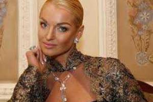 Эпатажная Волочкова стала "королевой" Instagram, благодаря своему шпагату