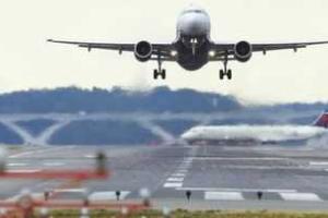 В Хабаровске столкнулись два лайнера. Видео