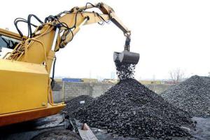 СММ зафиксировала, как с Донбасса 59 тяжелых грузовиков с углем направлялись в Россию