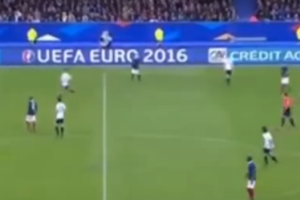 Момент взрыва на стадионе во Франции засняли на видео