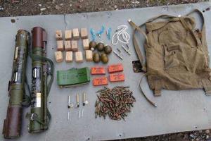 На территории Луганской ТЭС СБУ обнаружила два тайника с минами и гранатометами