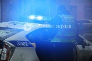 В Ужгороде полиция задержала пьяного полковника. Видео