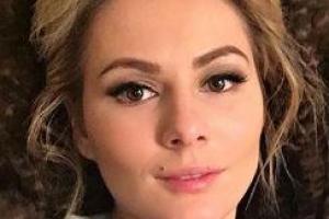 Мария Кожевникова разбила лицо во время детских шалостей