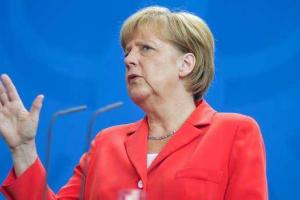 Меркель сообщила, что Германия не будет расширять военное участие в борьбе с Сирии
