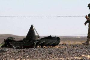 На острове Ява во время авиа шоу разбился военный самолет, есть погибшие. Видео