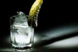 Водка в Украине подорожает до 90 гривен, отрасль будет уничтожена, - эксперты