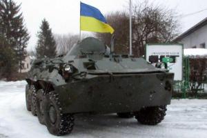 Львовским десантникам вернули после капремонта БТР-80 