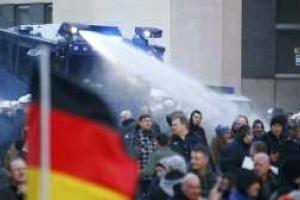 В Германии журналиста телеканала Lifenews избили в прямом эфире