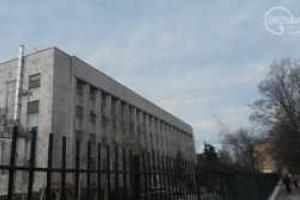 С крыши здания Нацполиции в Мариуполе исчез флаг Украины
