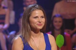 Звезда клипа «Экспонат» Юлия Топольницкая снялась в новом юмористическом видео