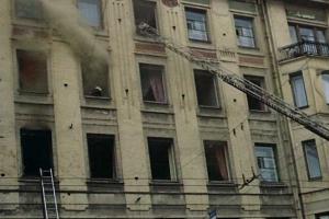 В центре Санкт-Петербурга горит гостиница «Октябрьская»