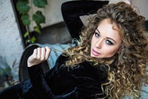 Яна Соломко снова порадовала своих поклонников пикантной фотографией