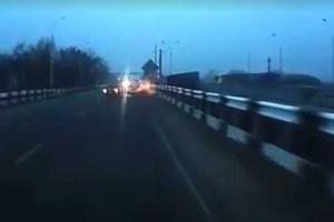 Обстрел мирных жителей на блокпосту под Ясиноватой сняли на видео 