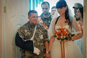 В СМИ появилась информация о том, что жена боевика "Моторолы" погибла в ДТП