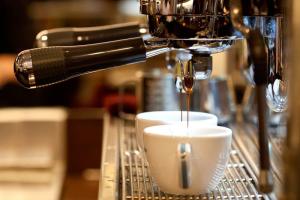Автоматические кофемашины Delonghi замена профессиональному бариста