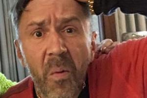 "Назад в 90-е": Сергей Шнуров решил вспомнить молодость и украсить свой образ