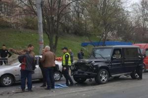 В Киеве автомойщик угнал и разбил машину Оксаны Марченко