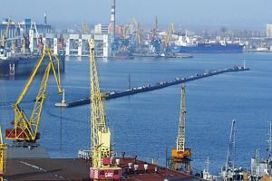 Одесский припортовый завод полностью остановился: названы причины
