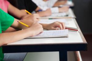 Состоялось ВНО по украинскому языку и литературе: к тестированию не допустили 167 человек