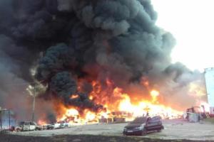 На Львовщине возник масштабный пожар на полиграфическом предприятии: пострадали 2 человека