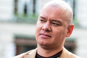 "Зачем вам пьющий мэр?": Актер "Квартала 95" признался в своей зависимости