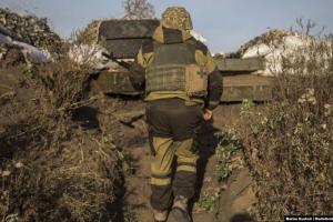 Во Львове приземлился самолет с 8 ранеными солдатами