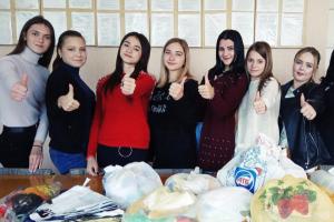 Стоп, кулек: жители Бахмута обменяли пластиковые пакеты на эко-сумки