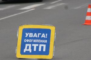 Правоохранители ищут свидетелей ДТП: в Донецкой области водитель легковушки сбил мужчину и скрылся