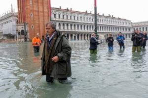 Мэрия Венеции объявила режим чрезвычайного положения