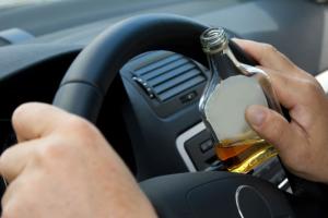 Выпил за рулем - сел в тюрьму: В Украине ввели уголовную ответственность за вождение в нетрезвом виде