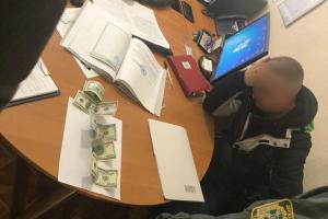Офицерская должность за взятку: ГБР задержало военнослужащего