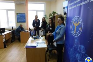 Составить резюме и искать вакансии в Интернете: Северодонецкий ЦЗ открыл компьютерный класс