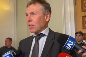 Политическая клоунада: Соболев об отставке премьера Гончарука