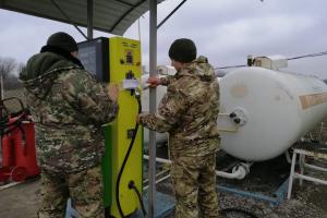 В районе ООС налоговая милиция ликвидировала 13 нелегальных АЗС