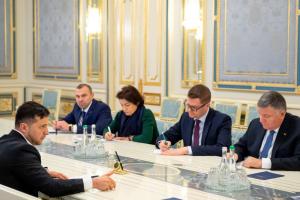 Зеленский признал подлинность "прослушки" из Кабмина и потребовал установить причастных