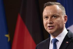 Польща збільшить витрати на оборону через вторгнення РФ в Україну, - Дуда